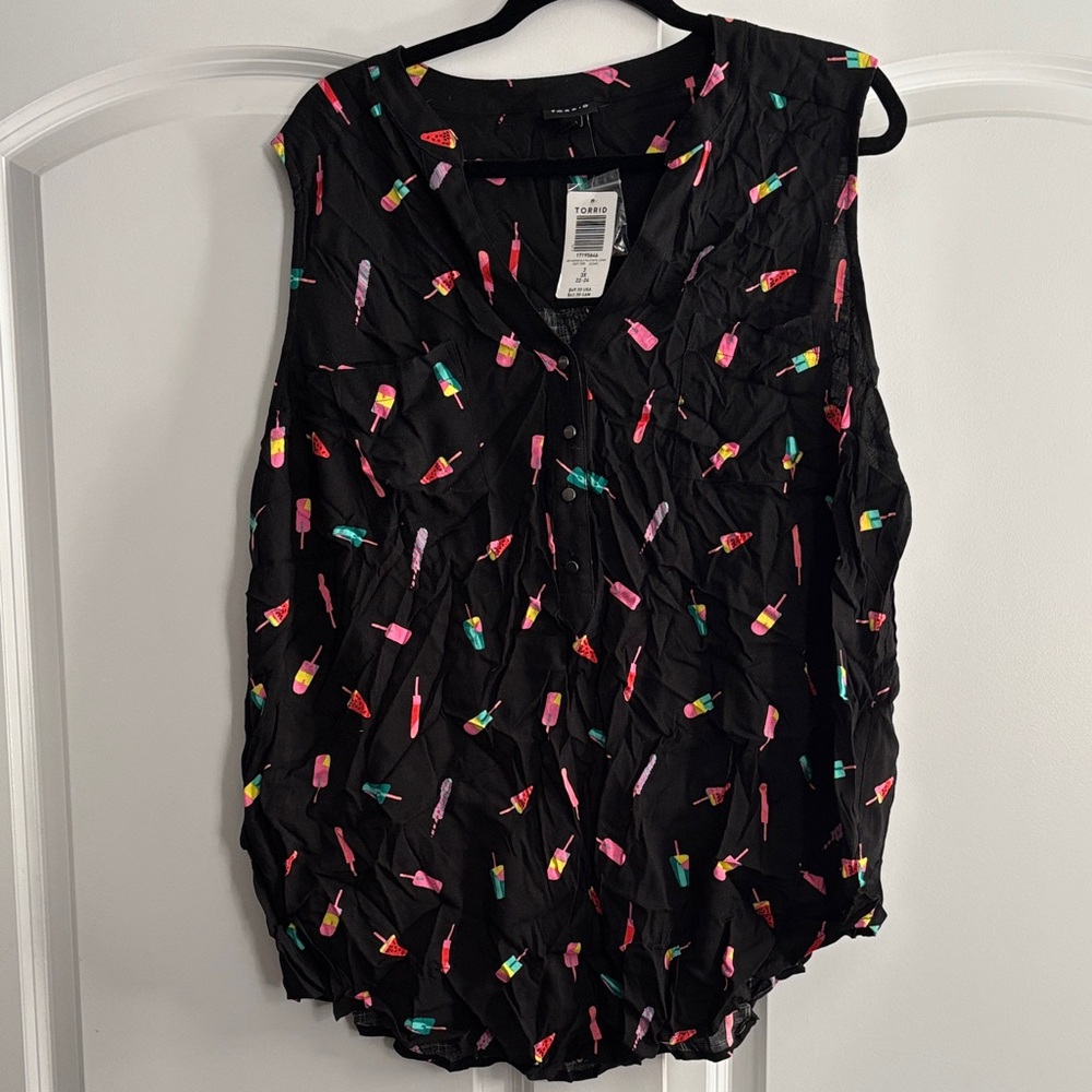 torrid Black Sleeveless V-Neck Tank with Multicolor Popsicle Print